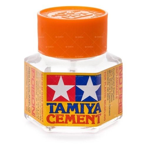 Tamiya Cement Liquid con pennellino (20ml)